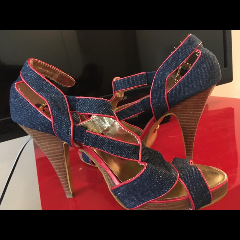 High heels - Picture 3 of 3